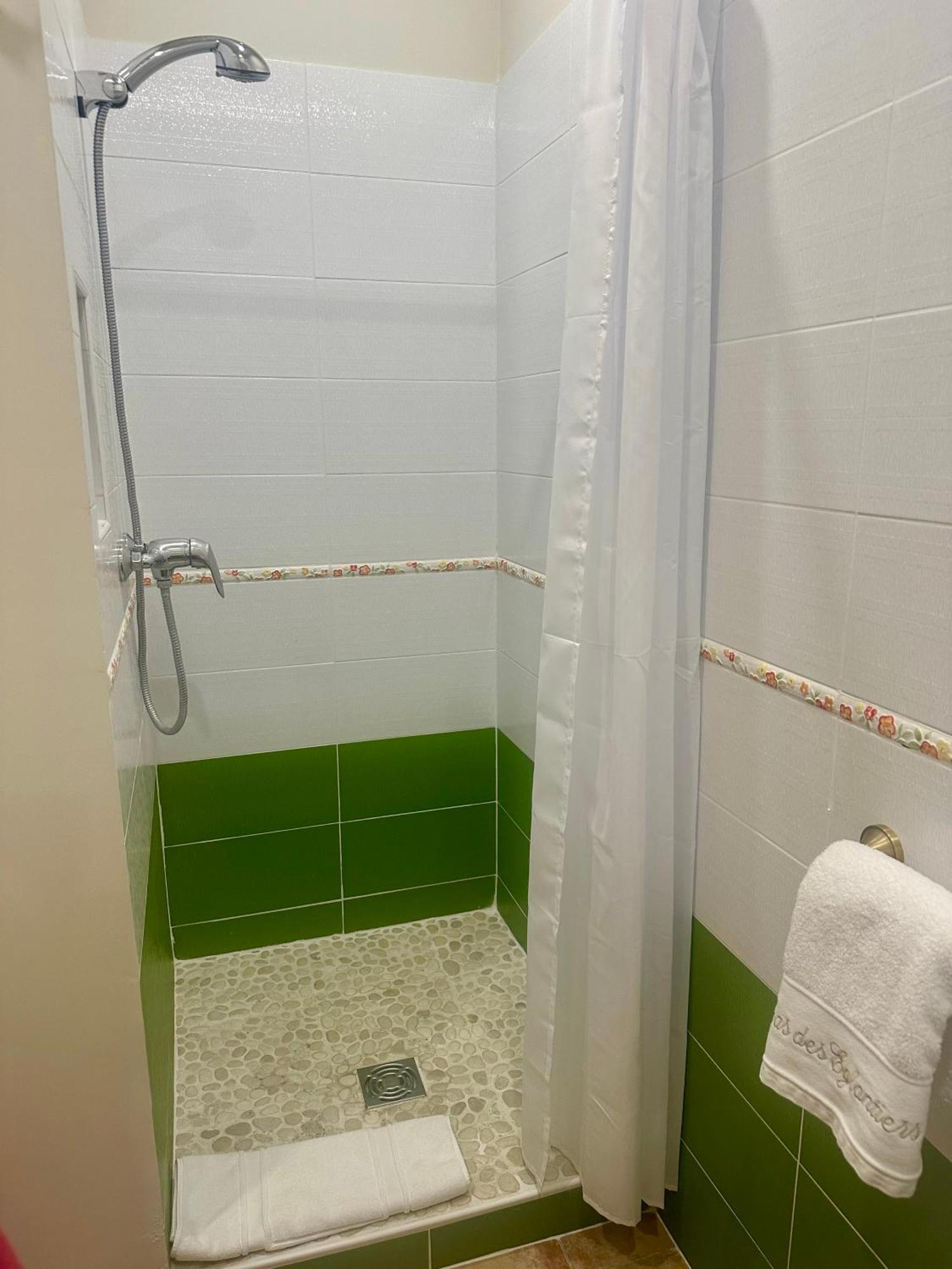 Le Mas Des Eglantiers Propiac Exteriör bild